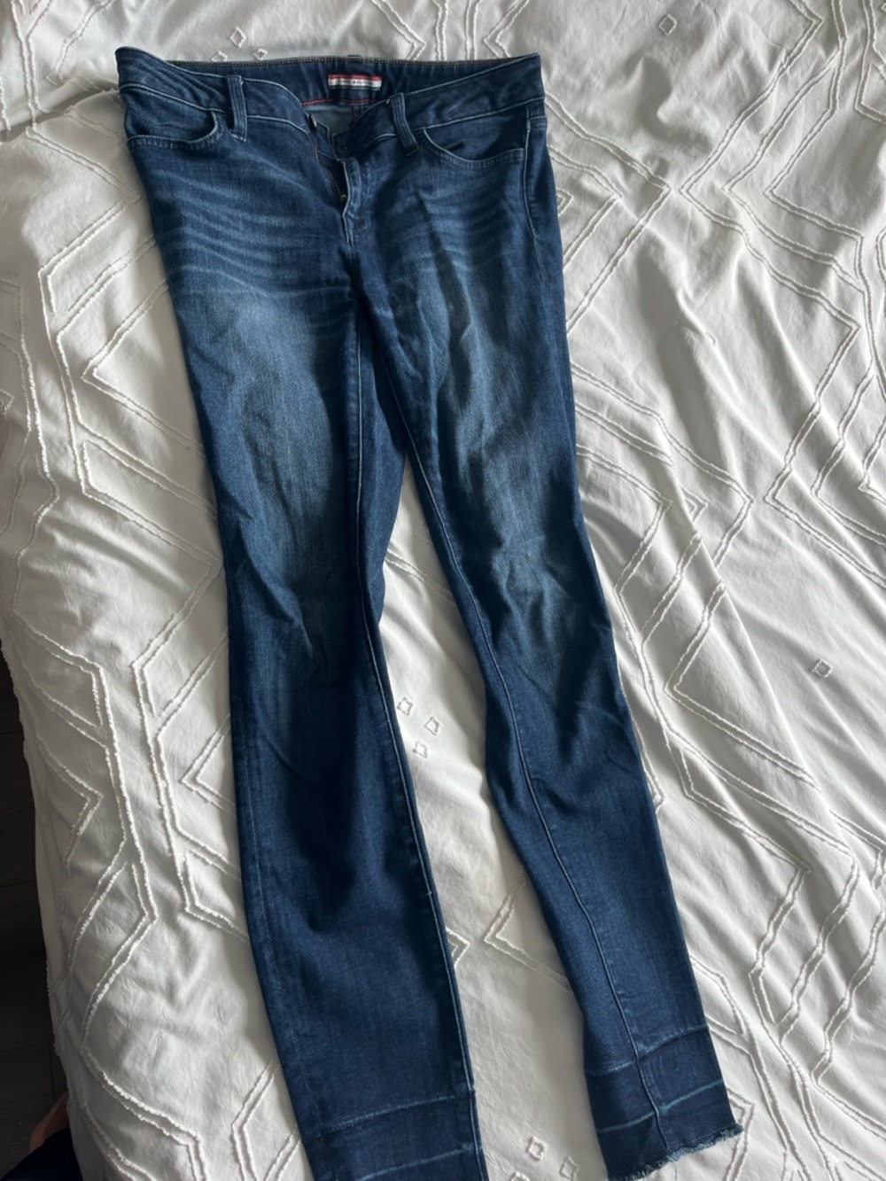 Tommy Hilfiger Women's Skinny Jeans in Deep Blue Denim